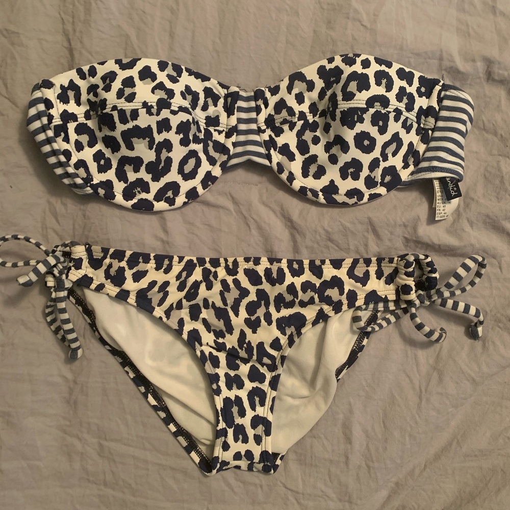 Splendid white leopard bikini  L top/ Sm bottoms